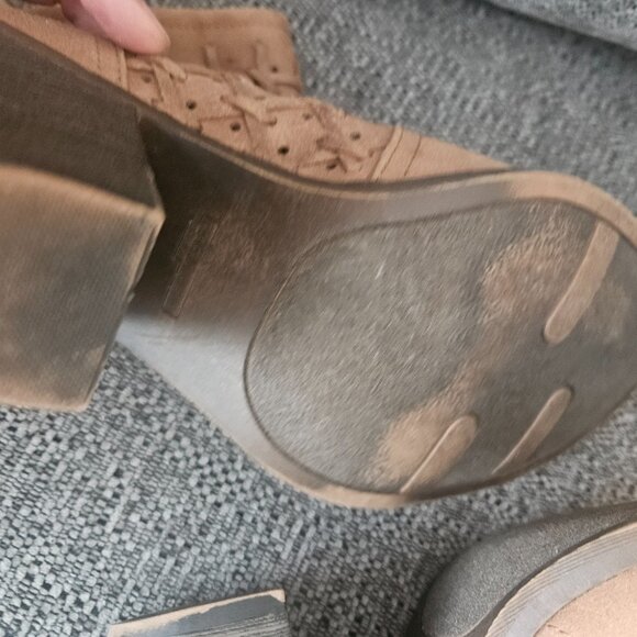 Fergalicious western tan ankle block heal zip back booties 8.5 - Picture 9 of 10